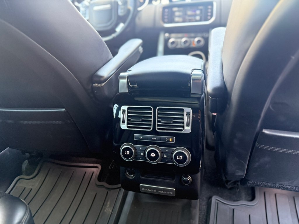 2016 Land Rover Range Rover, 3.0L, 62764km - Image 10