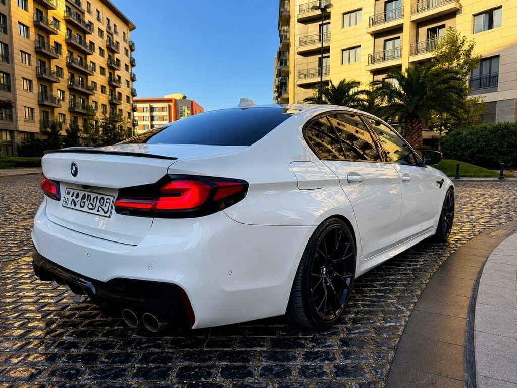 2021 BMW 530e, 2.0L, 54278km - Image 4