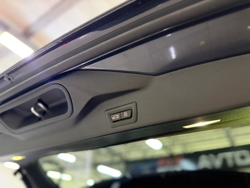 2022 BMW X5, 3.0L, 36000km - Image 14