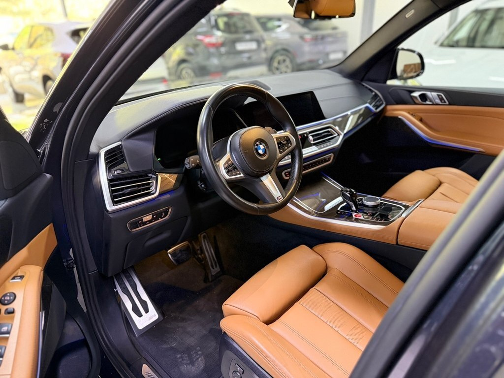 2022 BMW X5, 3.0L, 36000km - Image 8
