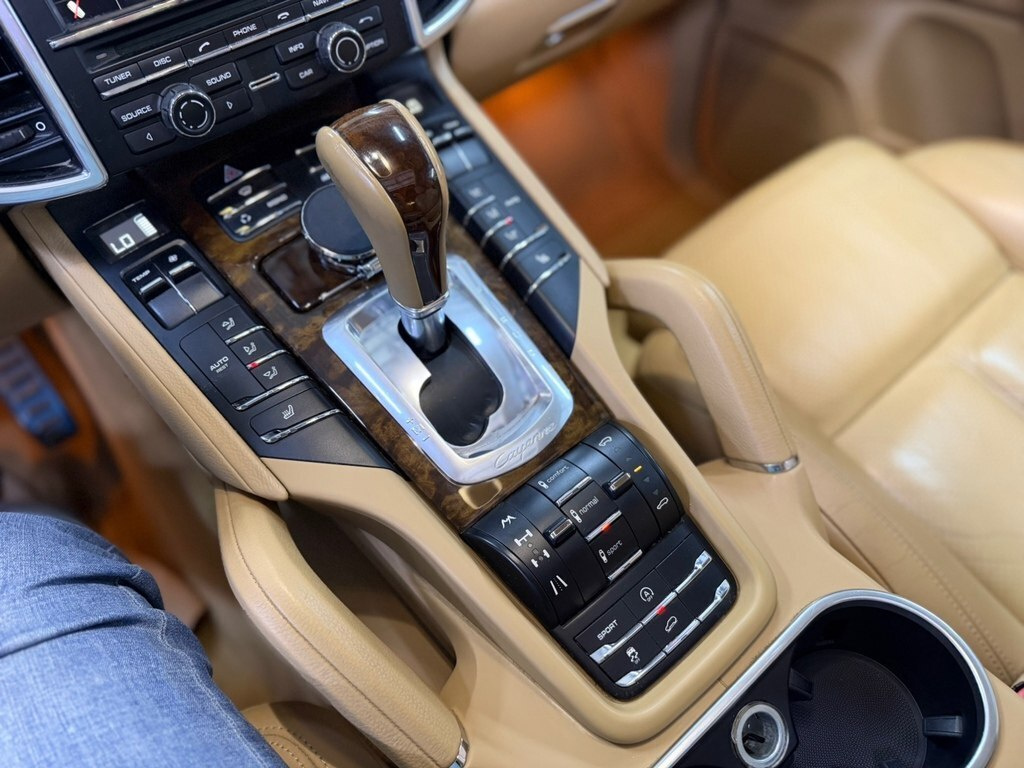 2011 Porsche Cayenne S, 4.8L, 125000km - Image 11