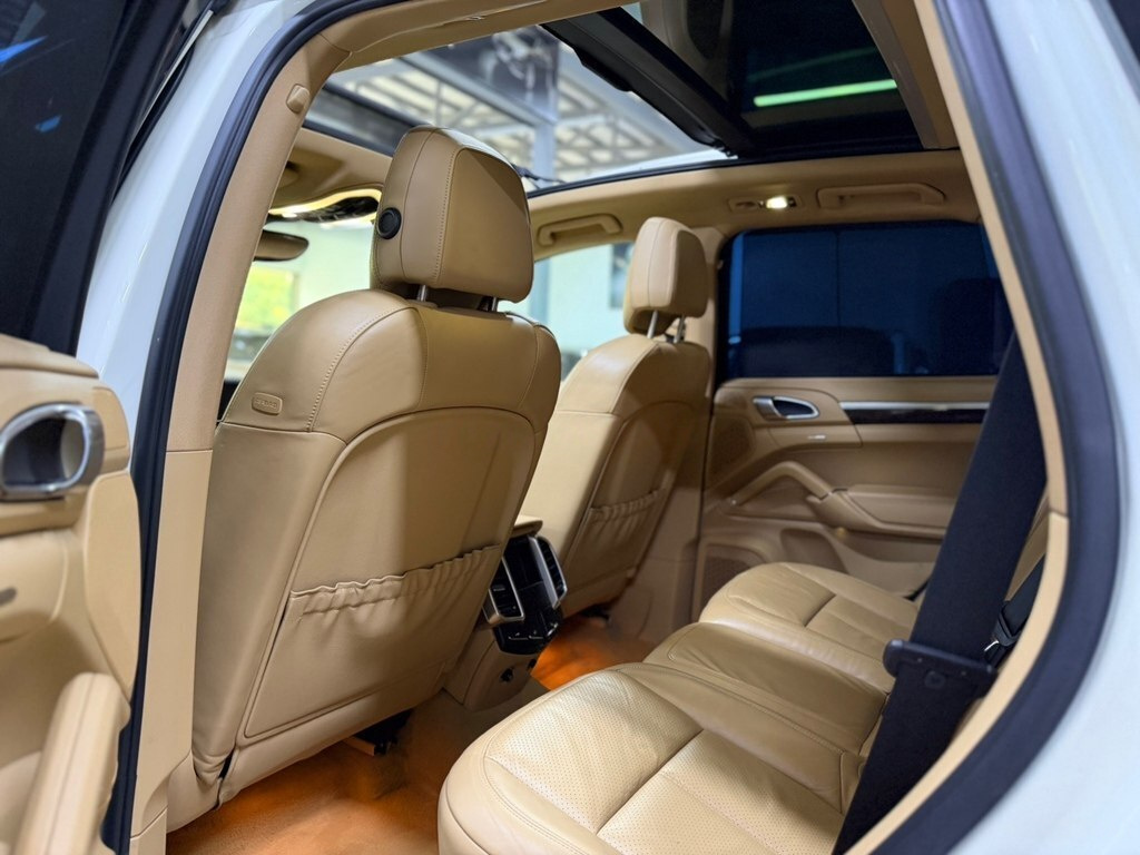2011 Porsche Cayenne S, 4.8L, 125000km - Image 14