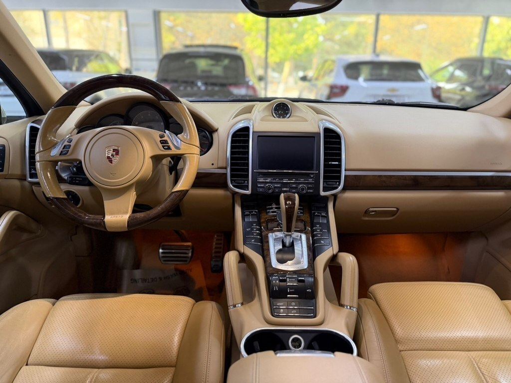 2011 Porsche Cayenne S, 4.8L, 125000km - Image 9
