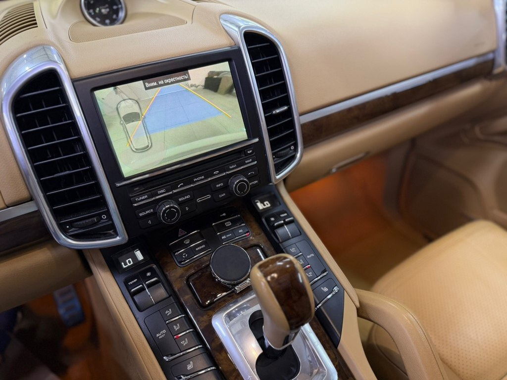 2011 Porsche Cayenne S, 4.8L, 125000km - Image 10