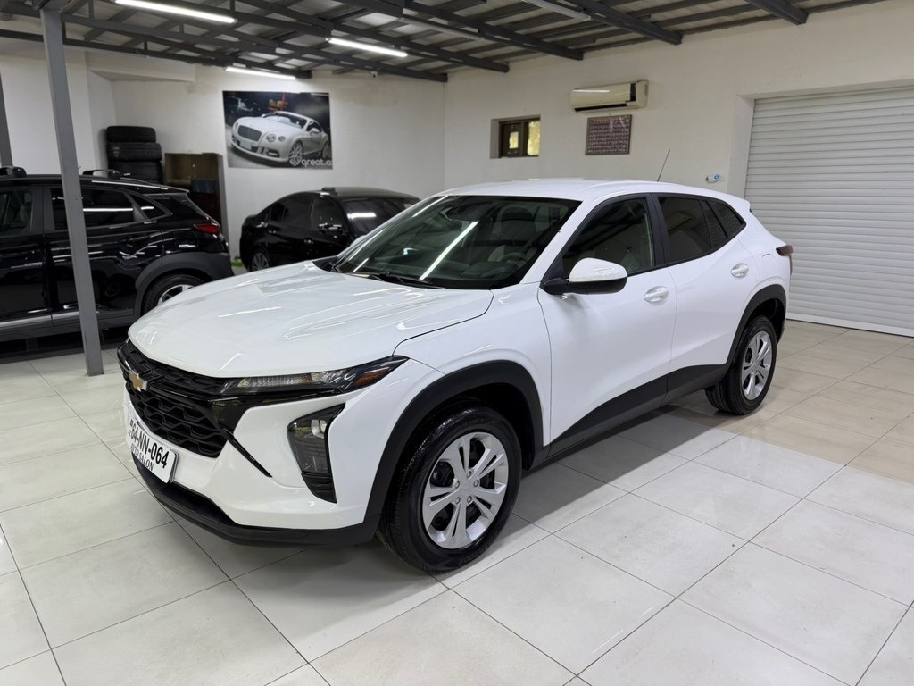 2024 Chevrolet Trax, 1.2L, 61400km - Image 4