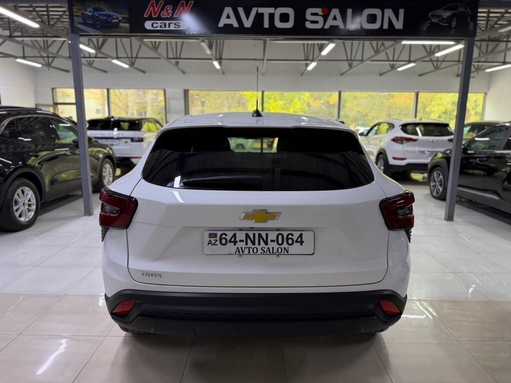 2024 Chevrolet Trax, 1.2L, 61400km - Image 5