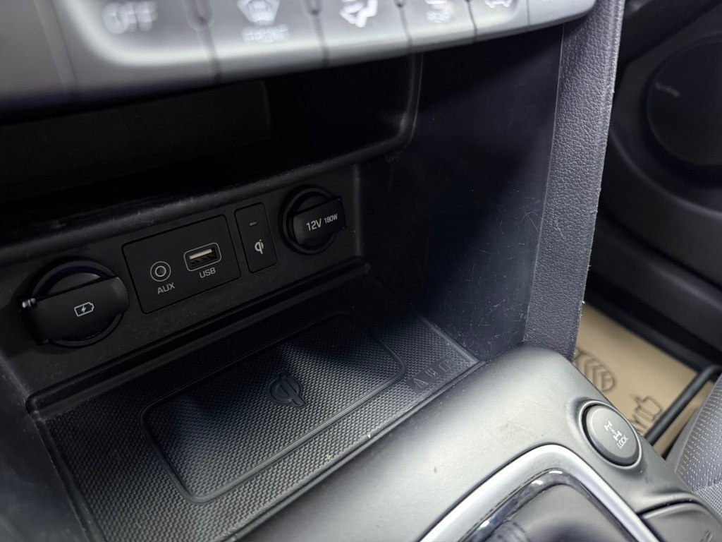 2020 Hyundai Kona, 1.6L, 104000km - Image 13
