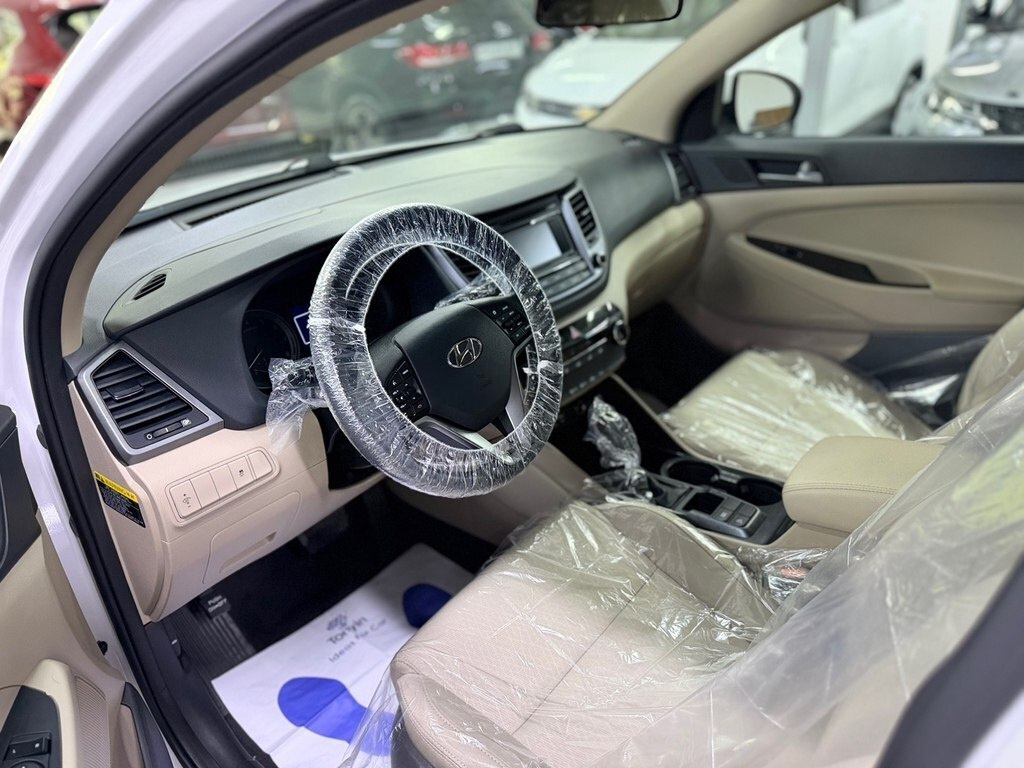 2017 Hyundai Tucson, 1.6L, 119300km - Image 8