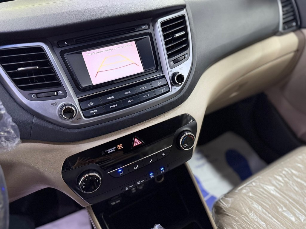 2017 Hyundai Tucson, 1.6L, 119300km - Image 10