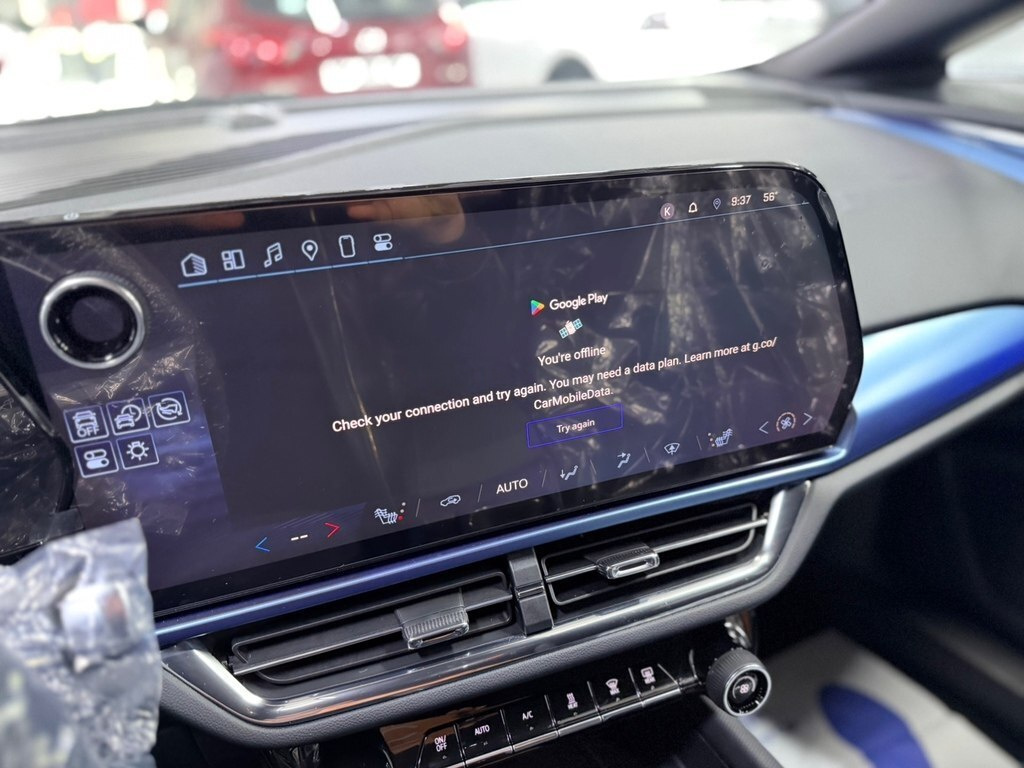 2025 Chevrolet Equinox EV, 0.0L, 3500km - Image 13