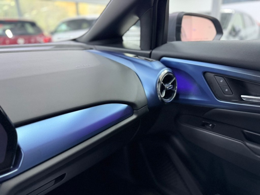 2025 Chevrolet Equinox EV, 0.0L, 3500km - Image 21