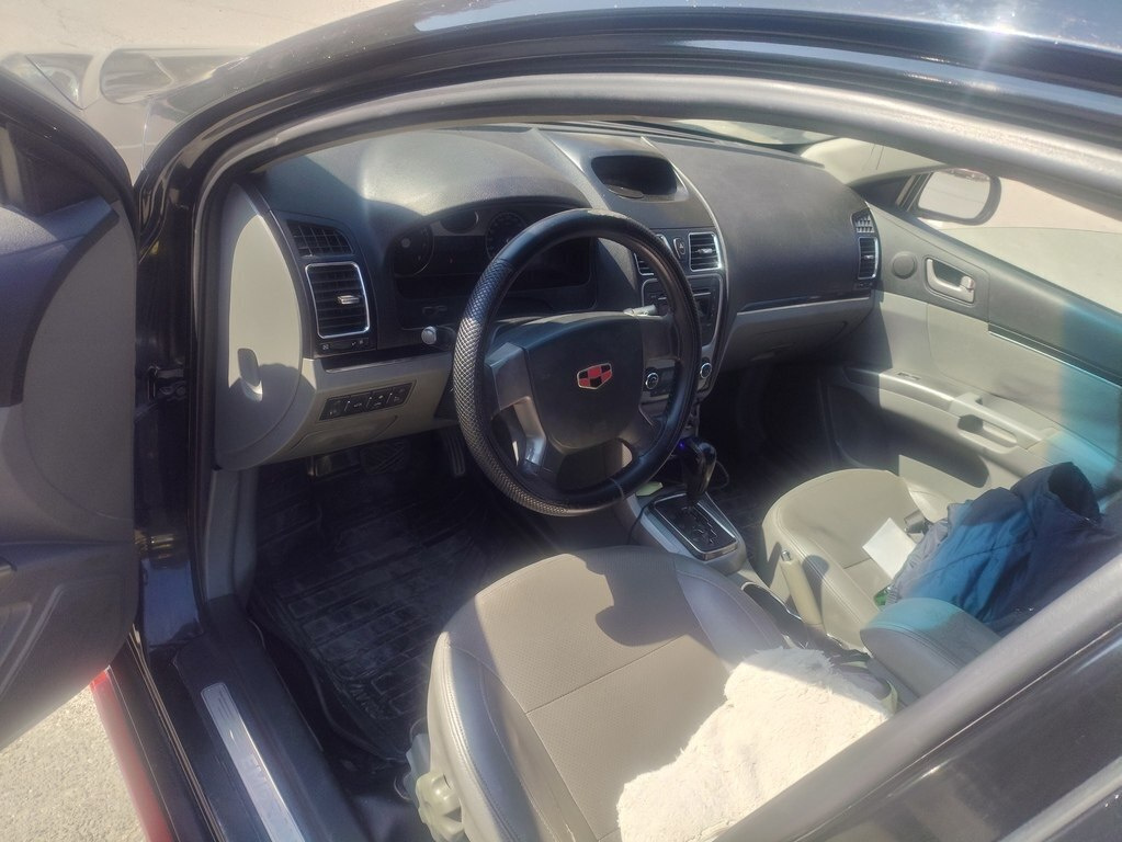 2012 Geely Emgrand EC7, 1.8L, 254780km - Image 14
