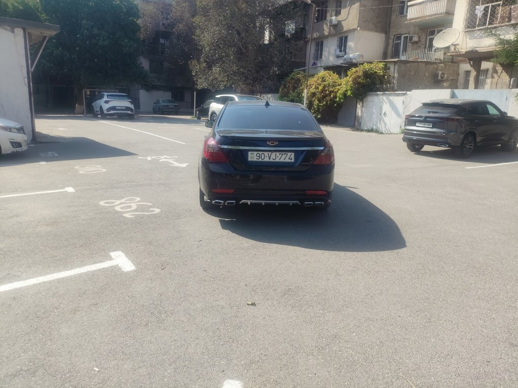 2012 Geely Emgrand EC7, 1.8L, 254780km - Image 3