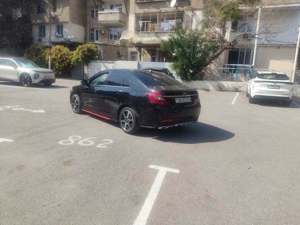 2012 Geely Emgrand EC7, 1.8L, 254780km - Image 4