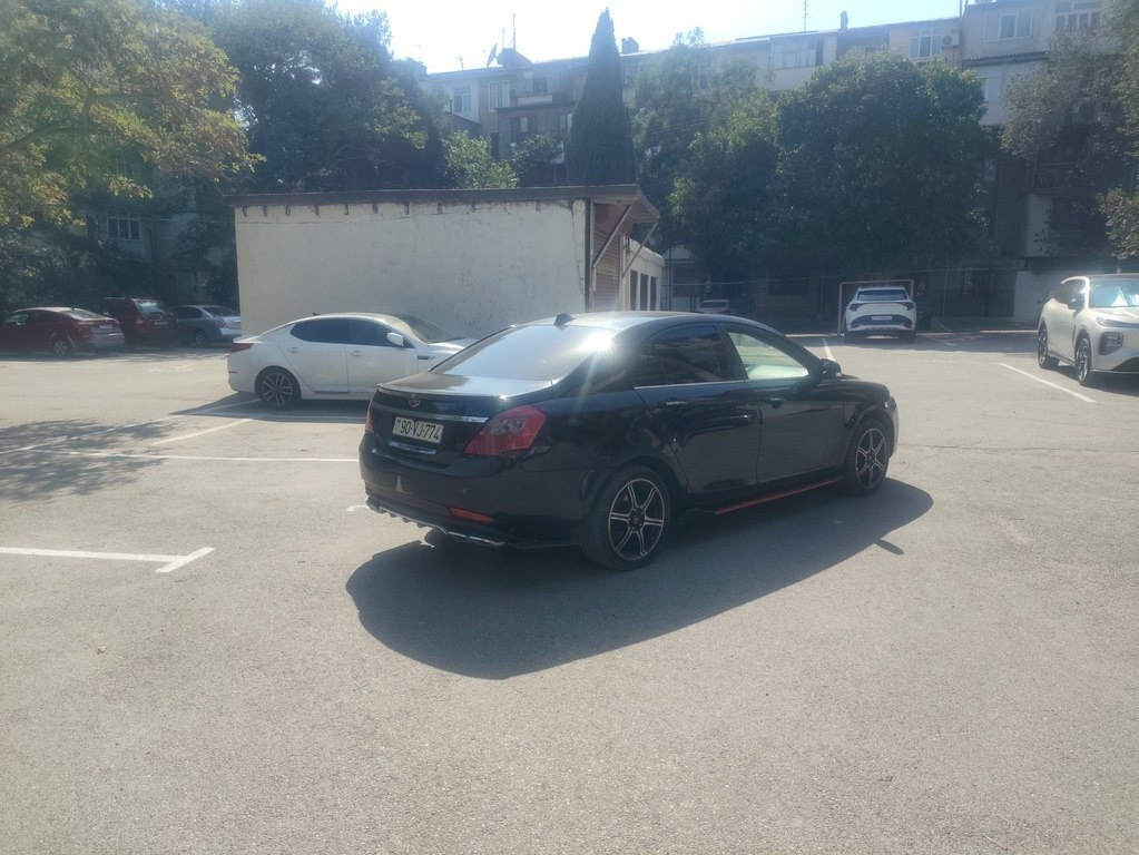 2012 Geely Emgrand EC7, 1.8L, 254780km - Image 6