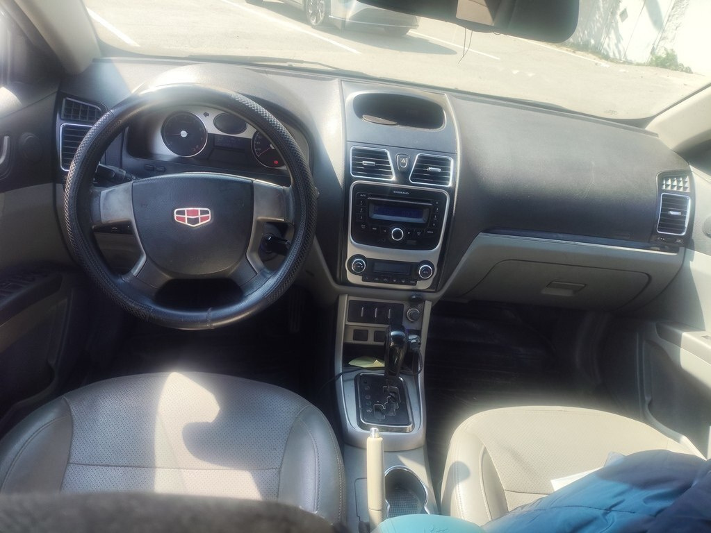 2012 Geely Emgrand EC7, 1.8L, 254780km - Image 10