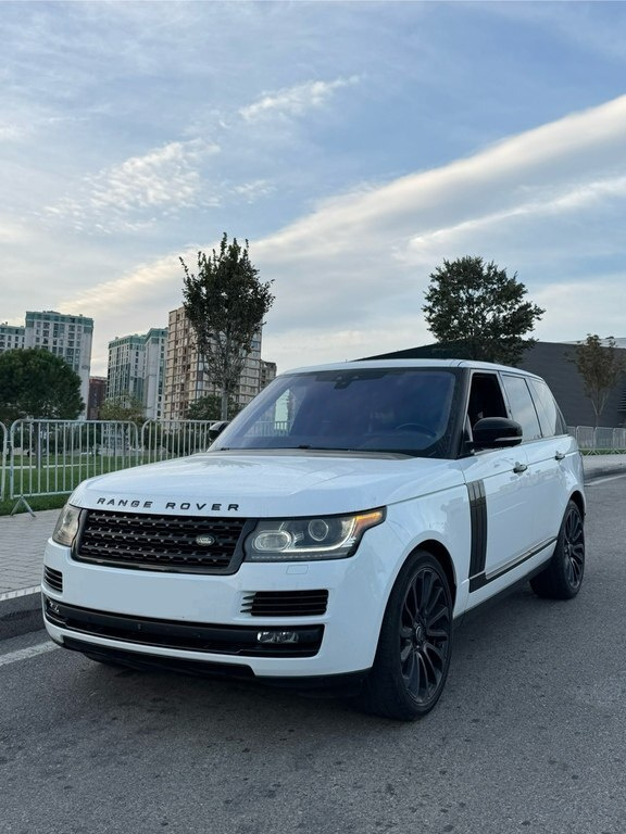 2017 Land Rover Range Rover, 3.0L, 90500km - Image 3