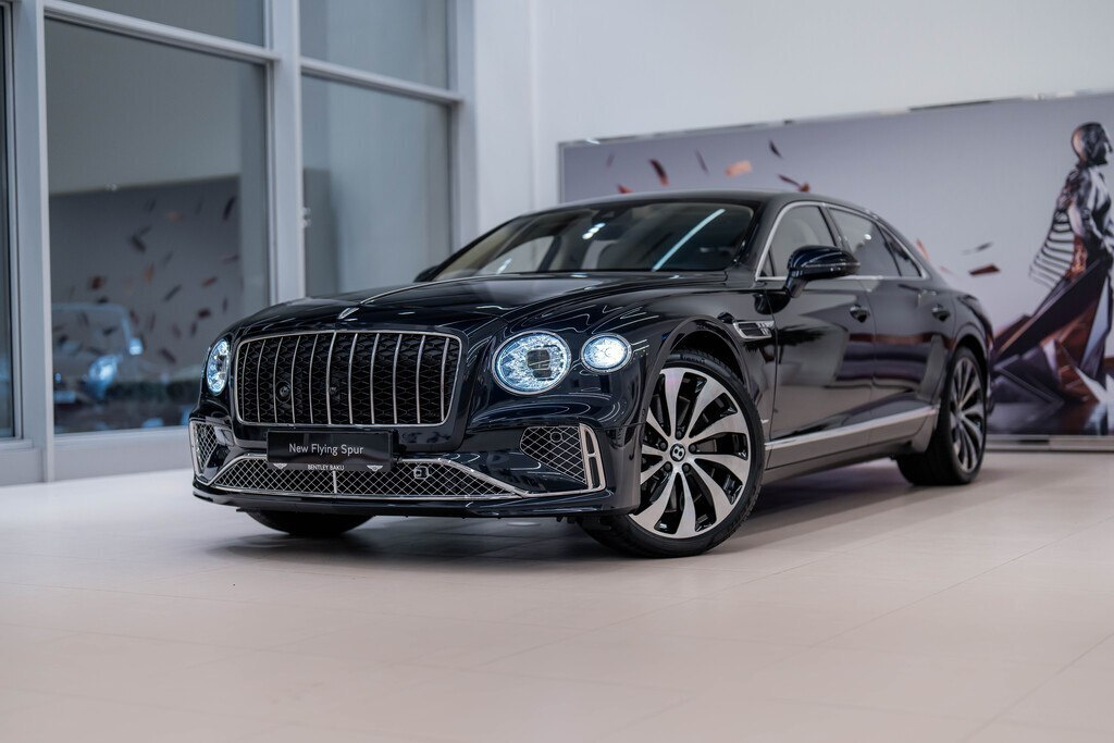 2025 Bentley Flying Spur, 4.0L, 0km - Image 1