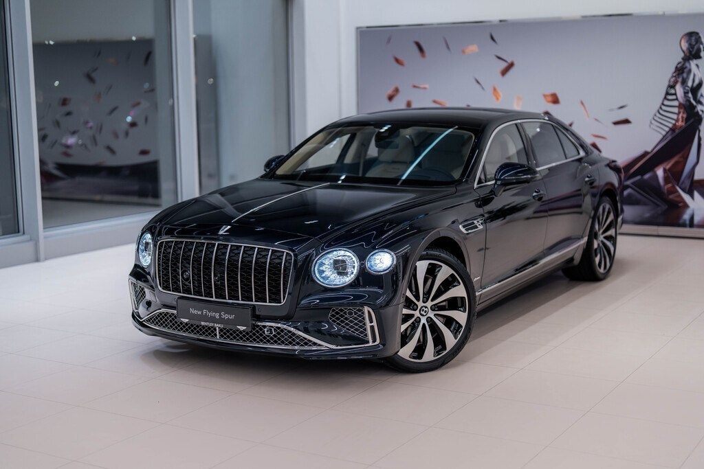 2025 Bentley Flying Spur, 4.0L, 0km - Image 2