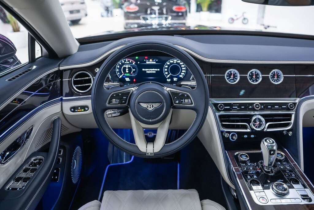 2025 Bentley Flying Spur, 4.0L, 0km - Image 11