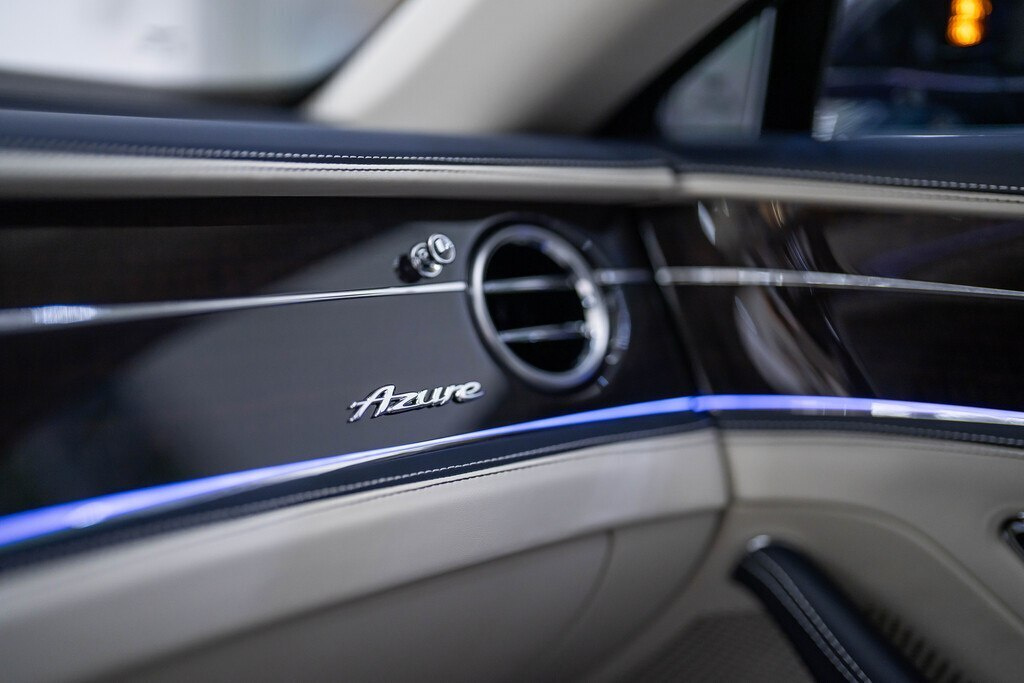 2025 Bentley Flying Spur, 4.0L, 0km - Image 19