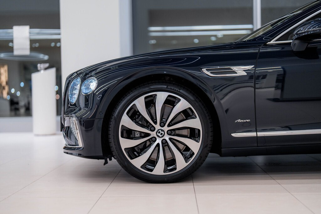2025 Bentley Flying Spur, 4.0L, 0km - Image 22