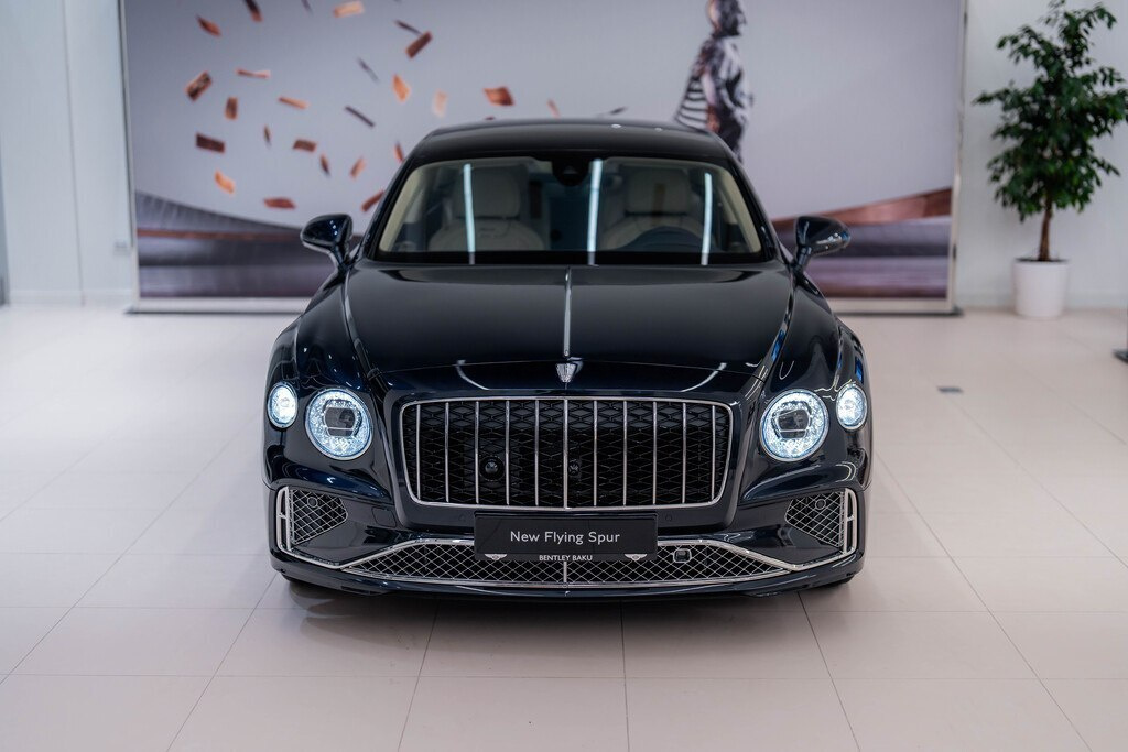 2025 Bentley Flying Spur, 4.0L, 0km - Image 4