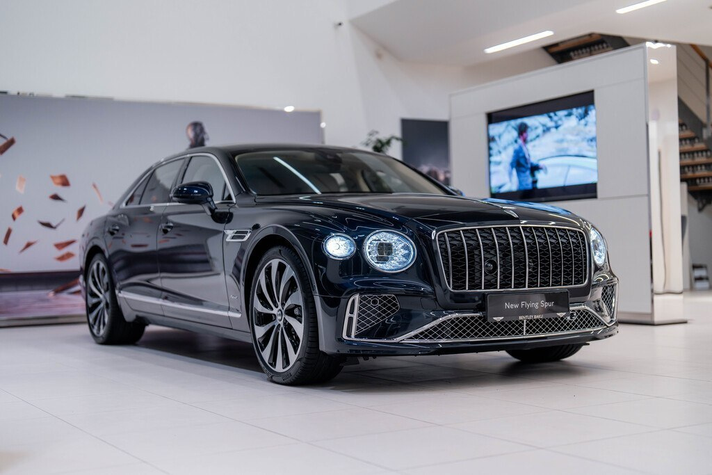 2025 Bentley Flying Spur, 4.0L, 0km - Image 5
