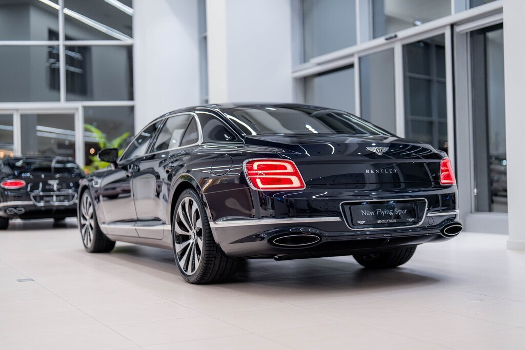 2025 Bentley Flying Spur, 4.0L, 0km - Image 6