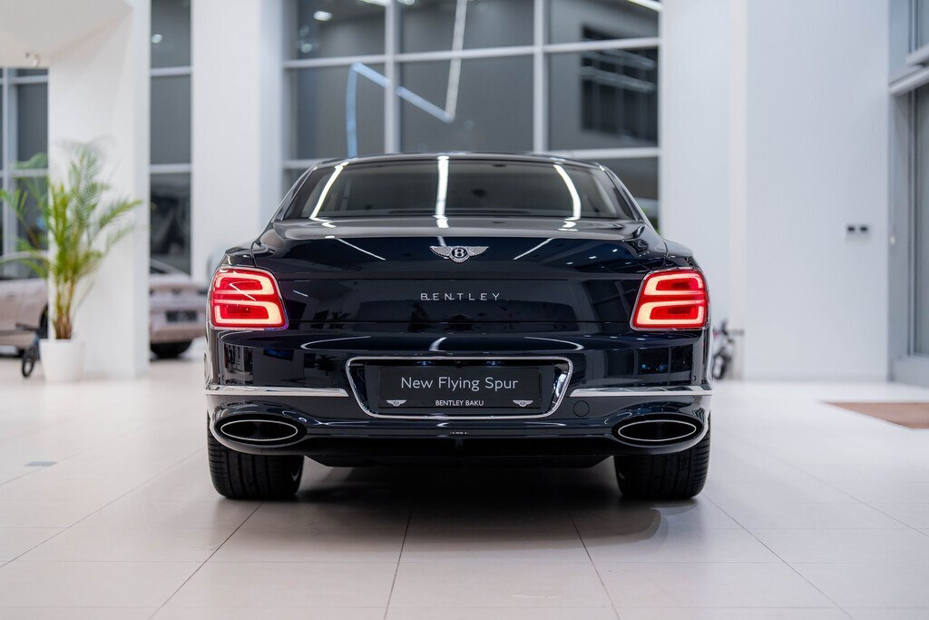 2025 Bentley Flying Spur, 4.0L, 0km - Image 7