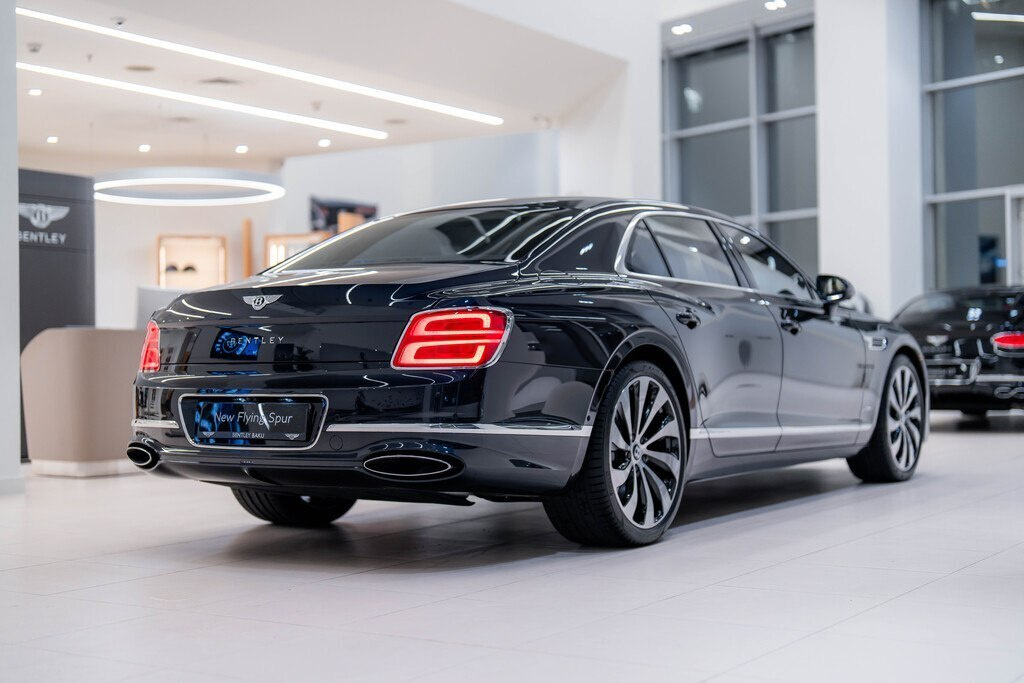 2025 Bentley Flying Spur, 4.0L, 0km - Image 9