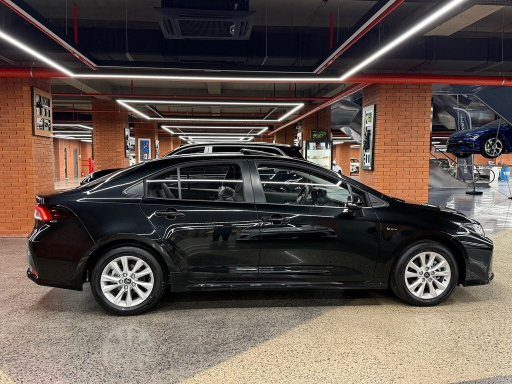 2025 Toyota Corolla, 1.8L, 0km - Image 9