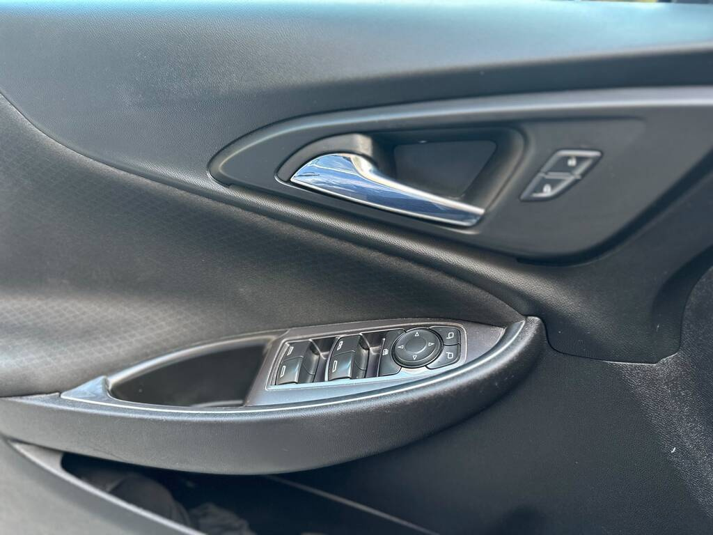 2016 Chevrolet Malibu, 1.5L, 182000km - Image 11