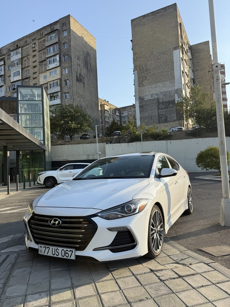2018 Hyundai Elantra, 1.6L, 146450km - Image 1