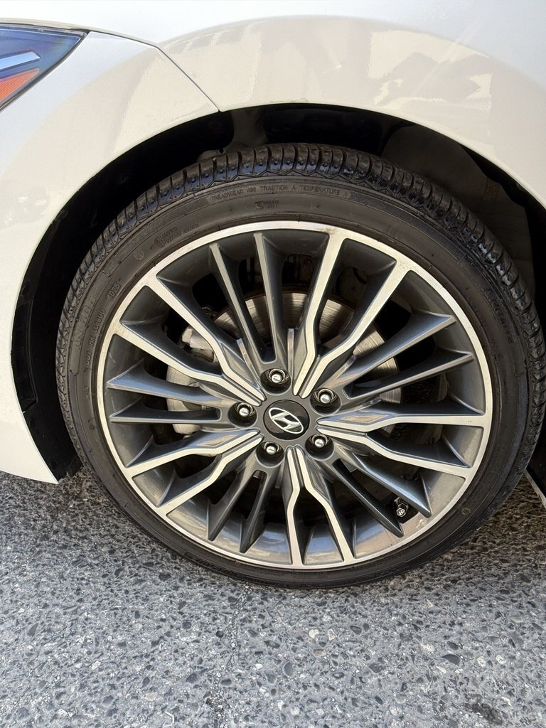 2018 Hyundai Elantra, 1.6L, 146450km - Image 11