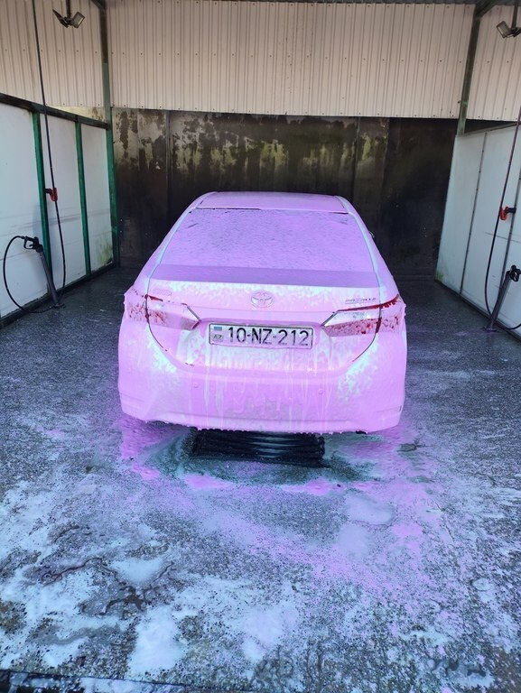 2014 Toyota Corolla, 1.6L, 181126km - Image 2