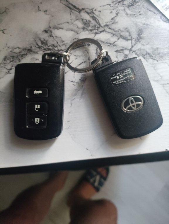 2014 Toyota Corolla, 1.6L, 181126km - Image 12