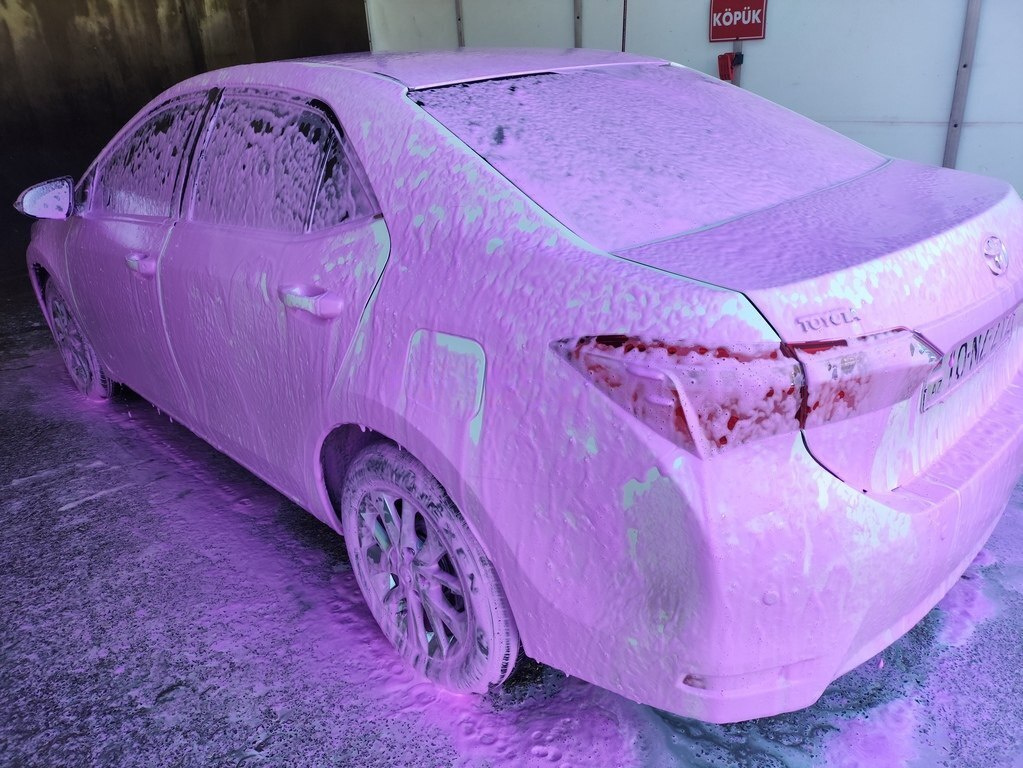 2014 Toyota Corolla, 1.6L, 181126km - Image 3
