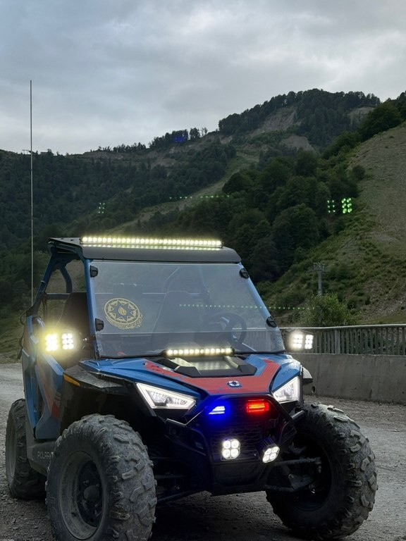 2024 Polaris RZR 200 EFI, 0.0L, 3000km - Image 1