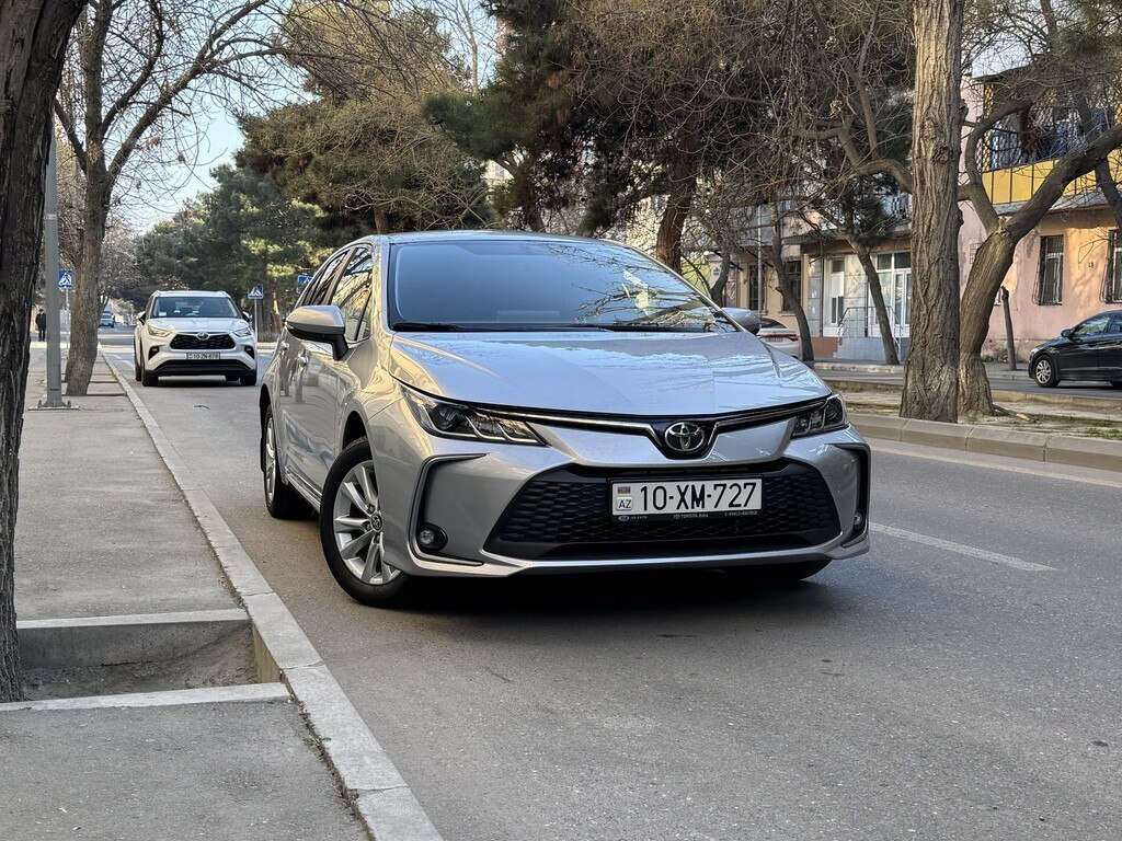 2023 Toyota Corolla, 1.6L, 42000km - Image 1