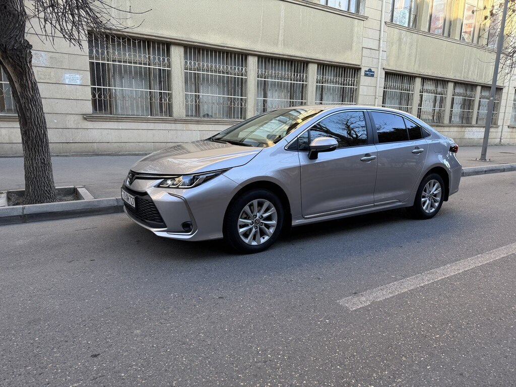 2023 Toyota Corolla, 1.6L, 42000km - Image 4