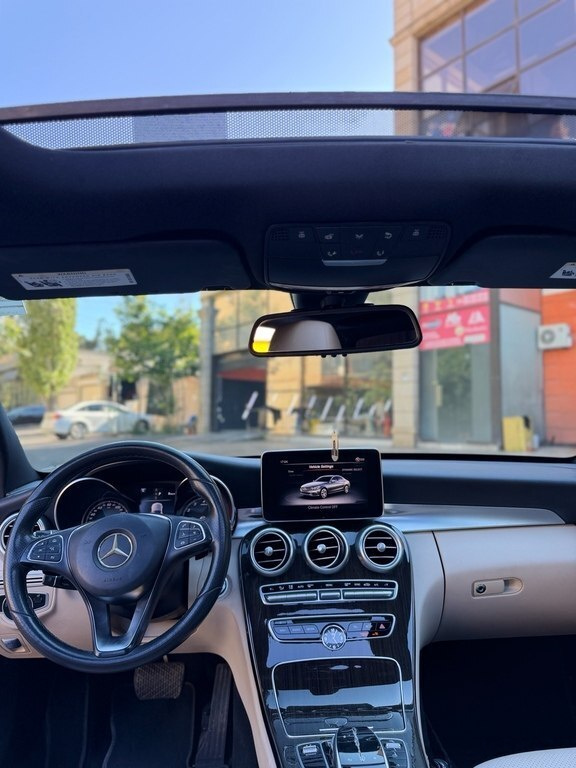 2018 Mercedes C 300, 2.0L, 117000km - Image 11