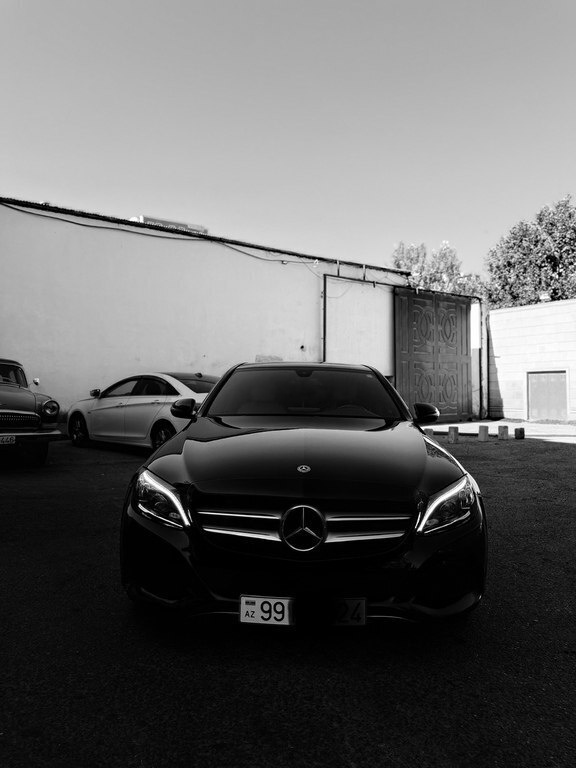 2018 Mercedes C 300, 2.0L, 117000km - Image 15