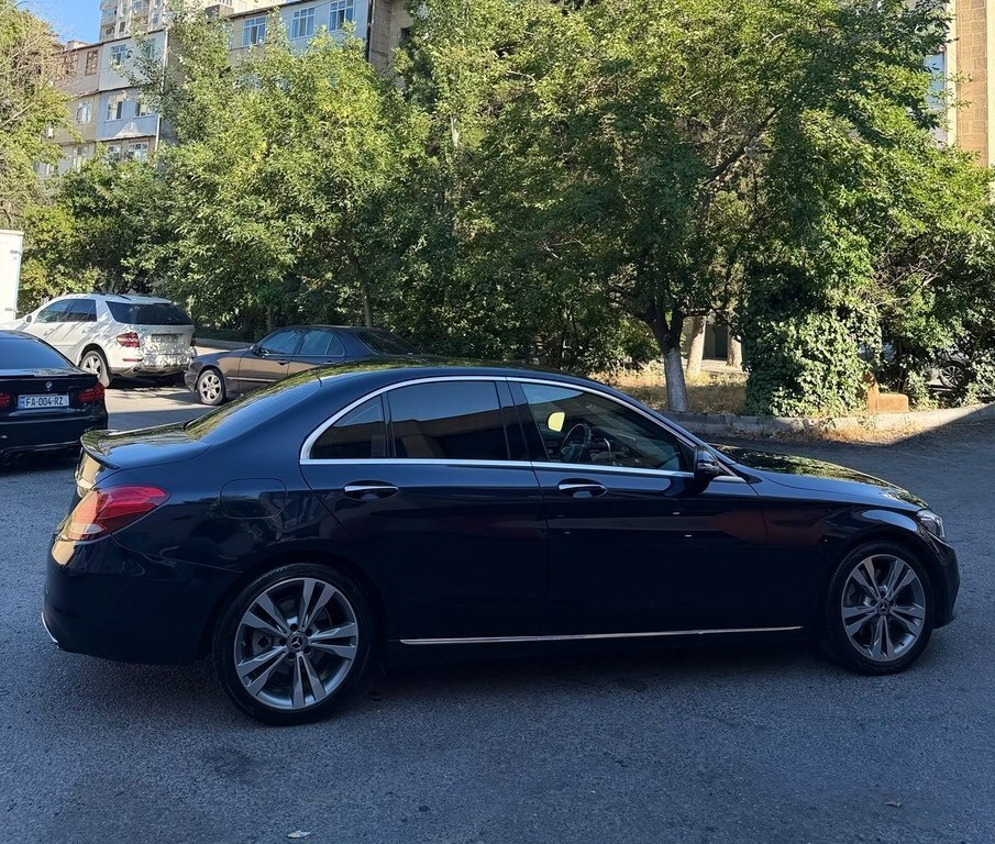 2018 Mercedes C 300, 2.0L, 117000km - Image 20