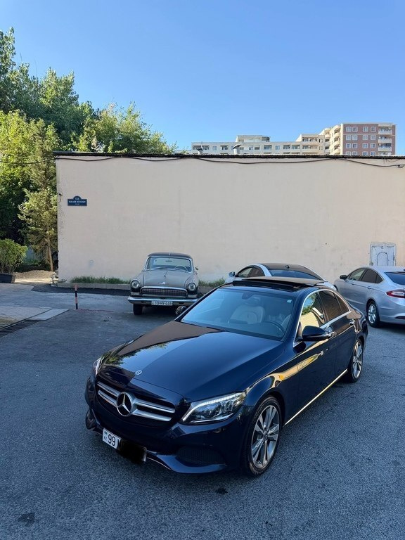 2018 Mercedes C 300, 2.0L, 117000km - Image 6