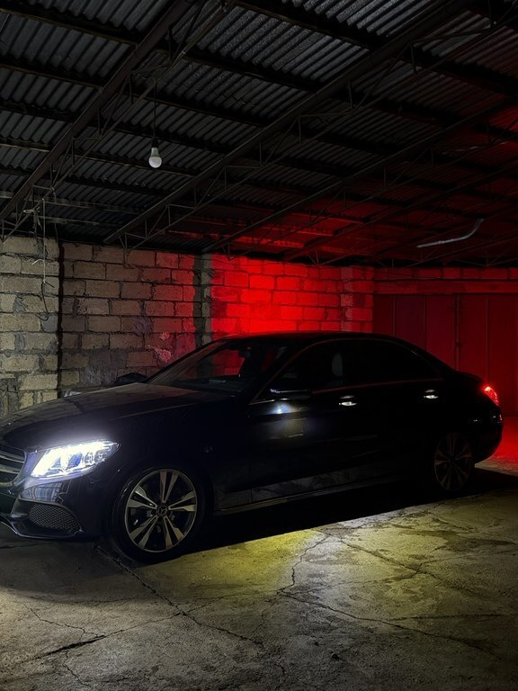 2018 Mercedes C 300, 2.0L, 117000km - Image 7