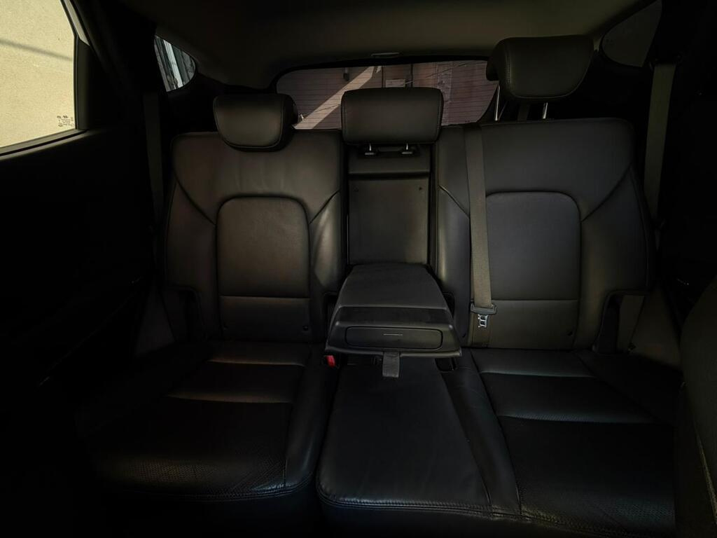 2016 Hyundai Santa Fe, 2.0L, 160000km - Image 11