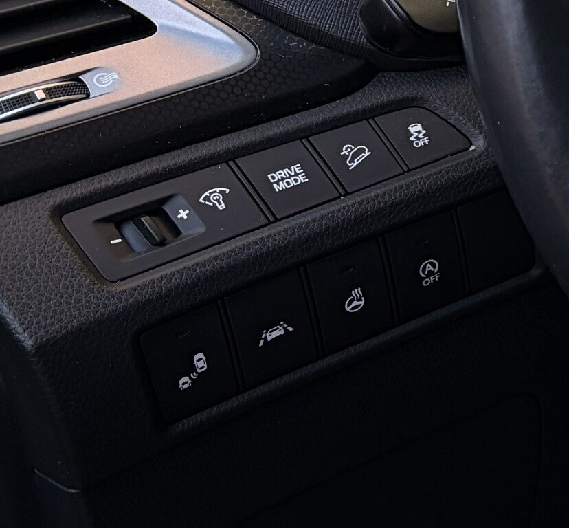 2016 Hyundai Santa Fe, 2.0L, 160000km - Image 13