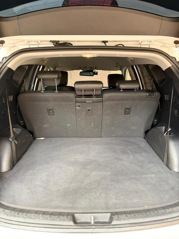 2016 Hyundai Santa Fe, 2.0L, 160000km - Image 14