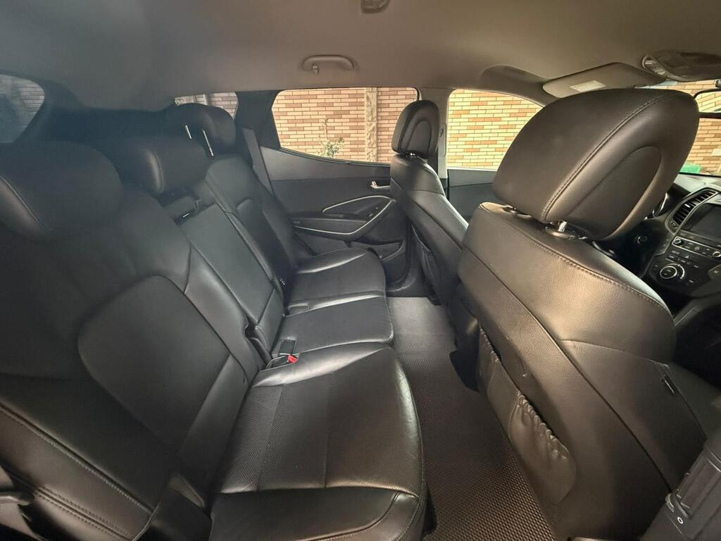 2016 Hyundai Santa Fe, 2.0L, 160000km - Image 15